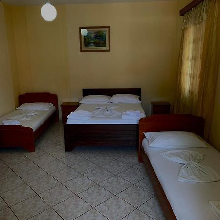 Ava'S Guesthouse Ksamil Buitenkant foto