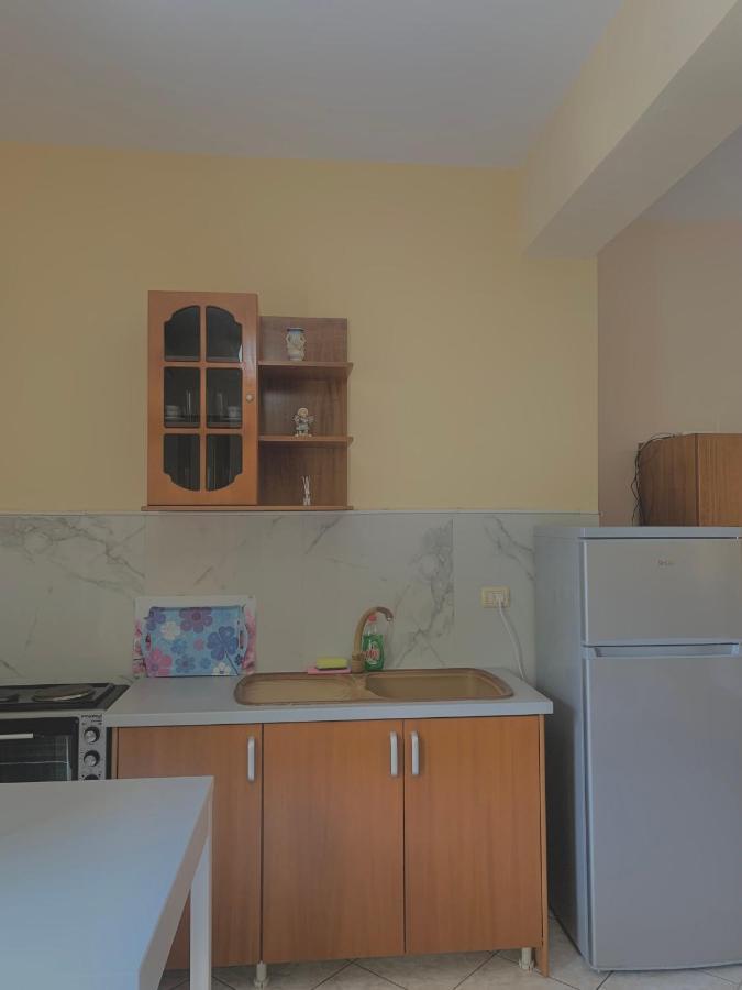 Ava'S Guesthouse Ksamil Buitenkant foto